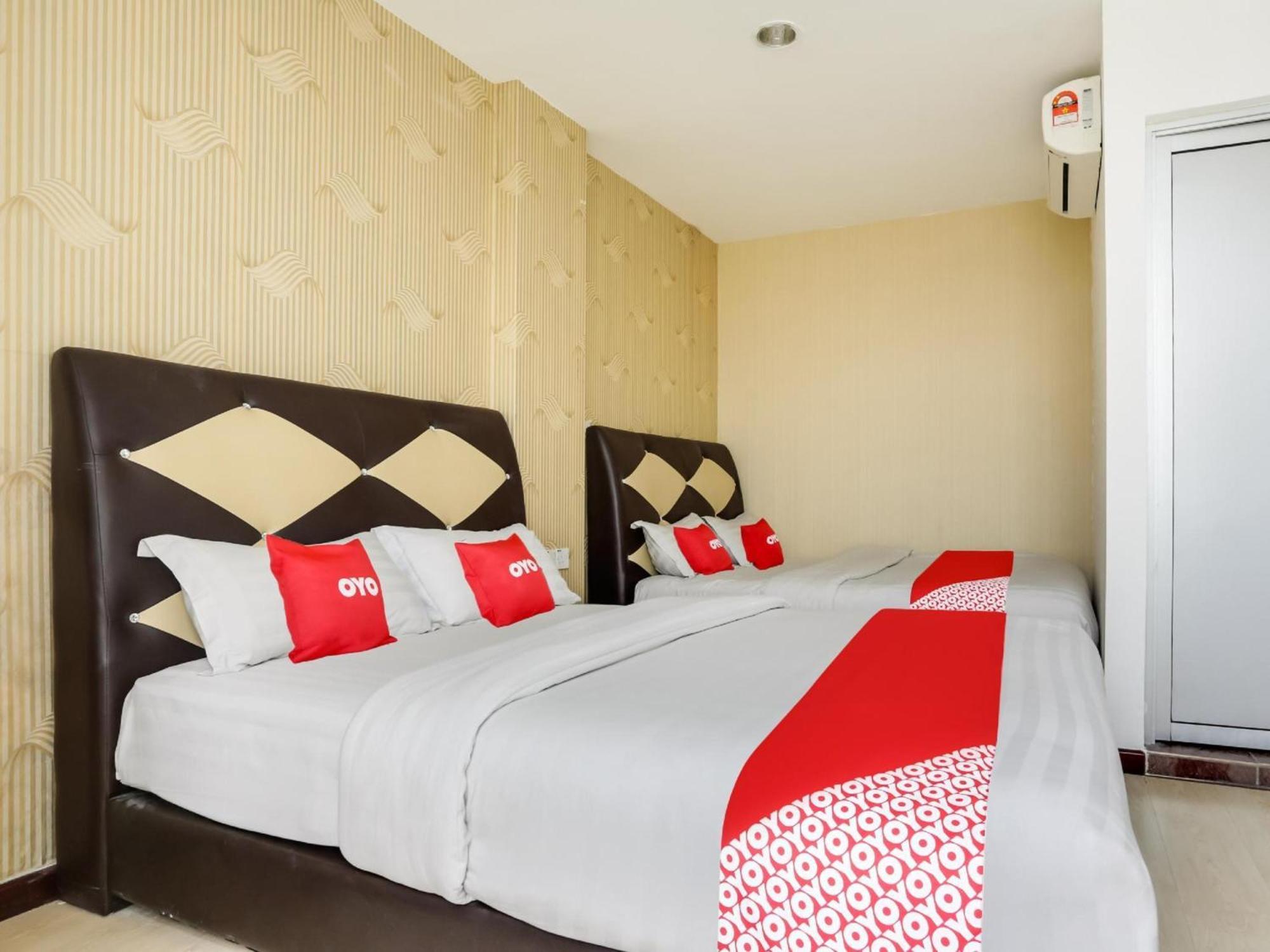 Oyo 89583 Grove Hotel Kajang Esterno foto
