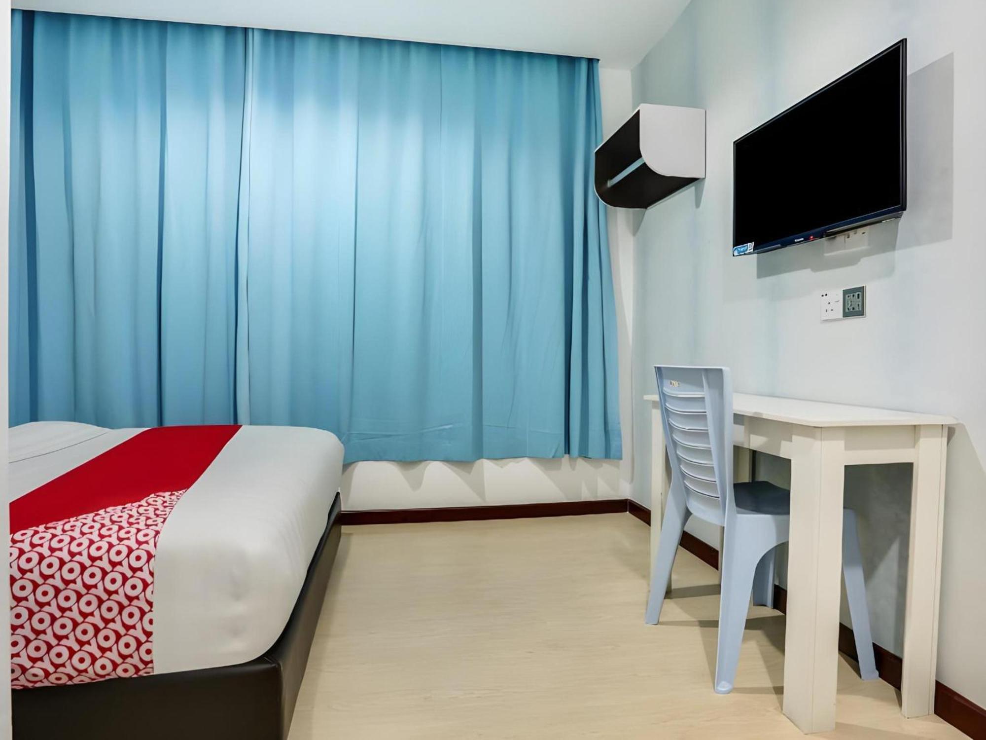 Oyo 89583 Grove Hotel Kajang Esterno foto