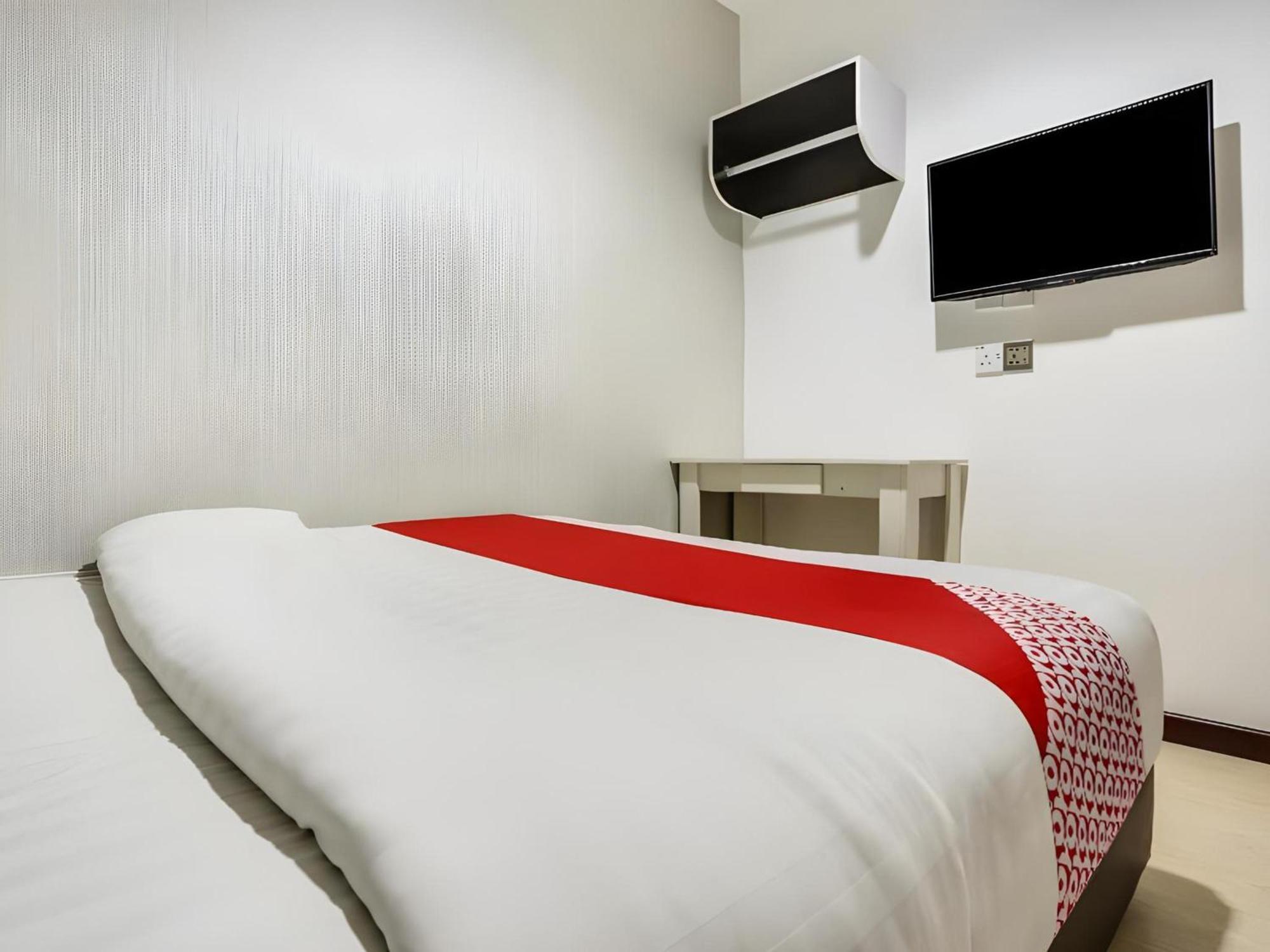 Oyo 89583 Grove Hotel Kajang Esterno foto