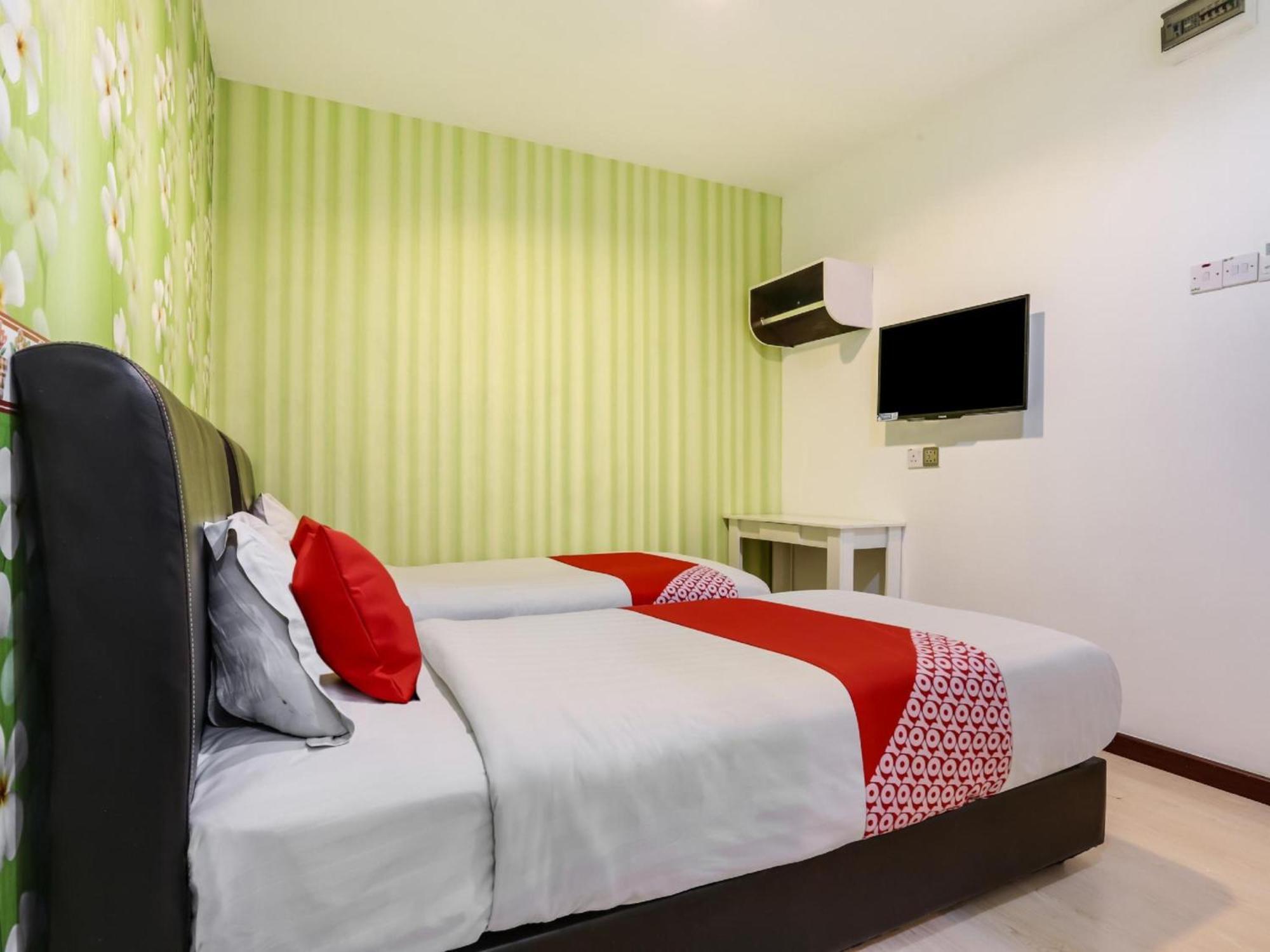 Oyo 89583 Grove Hotel Kajang Esterno foto