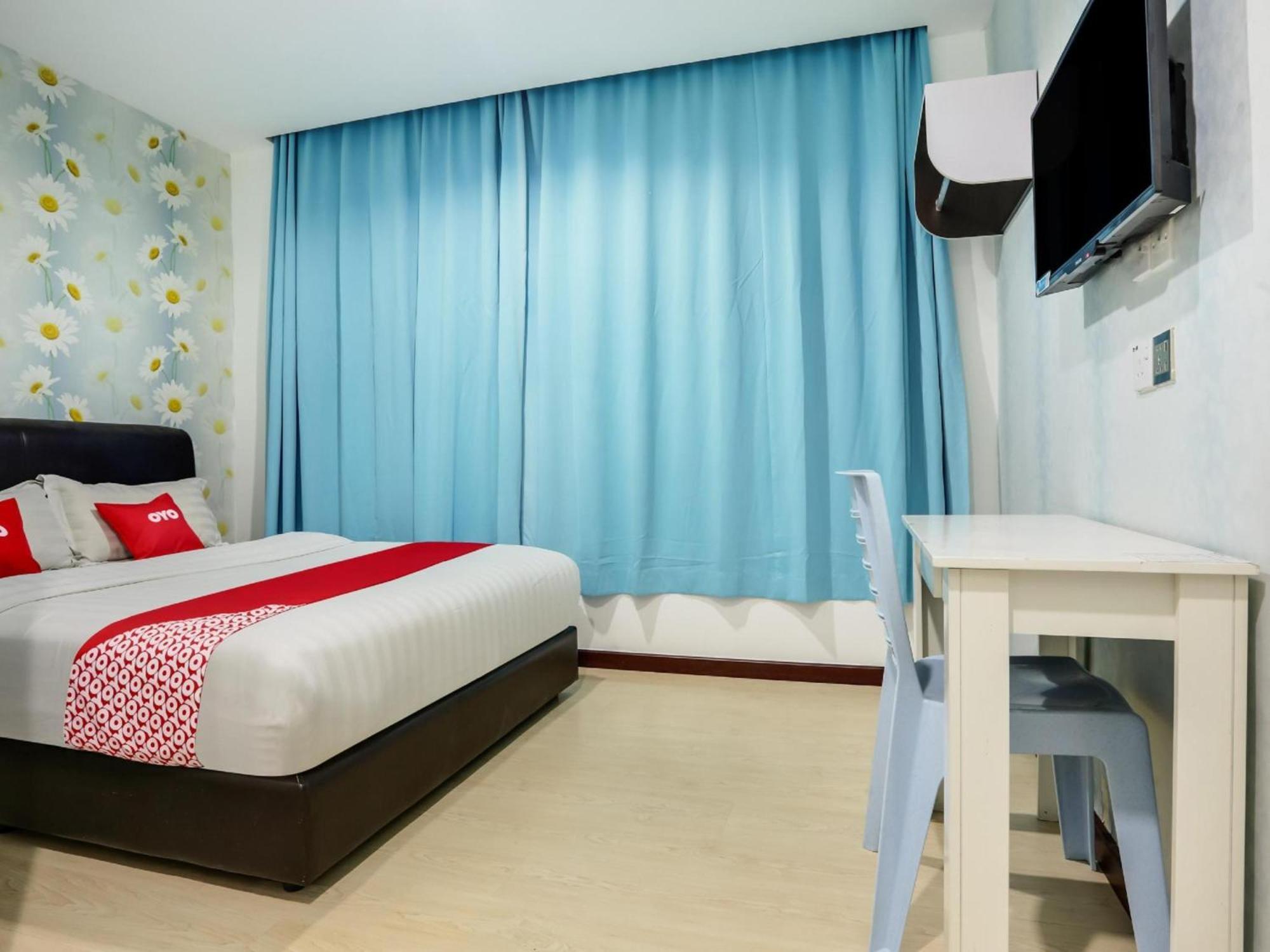 Oyo 89583 Grove Hotel Kajang Esterno foto