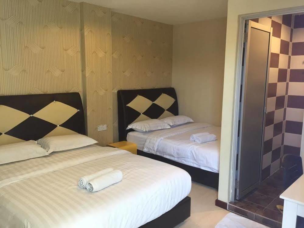 Oyo 89583 Grove Hotel Kajang Esterno foto